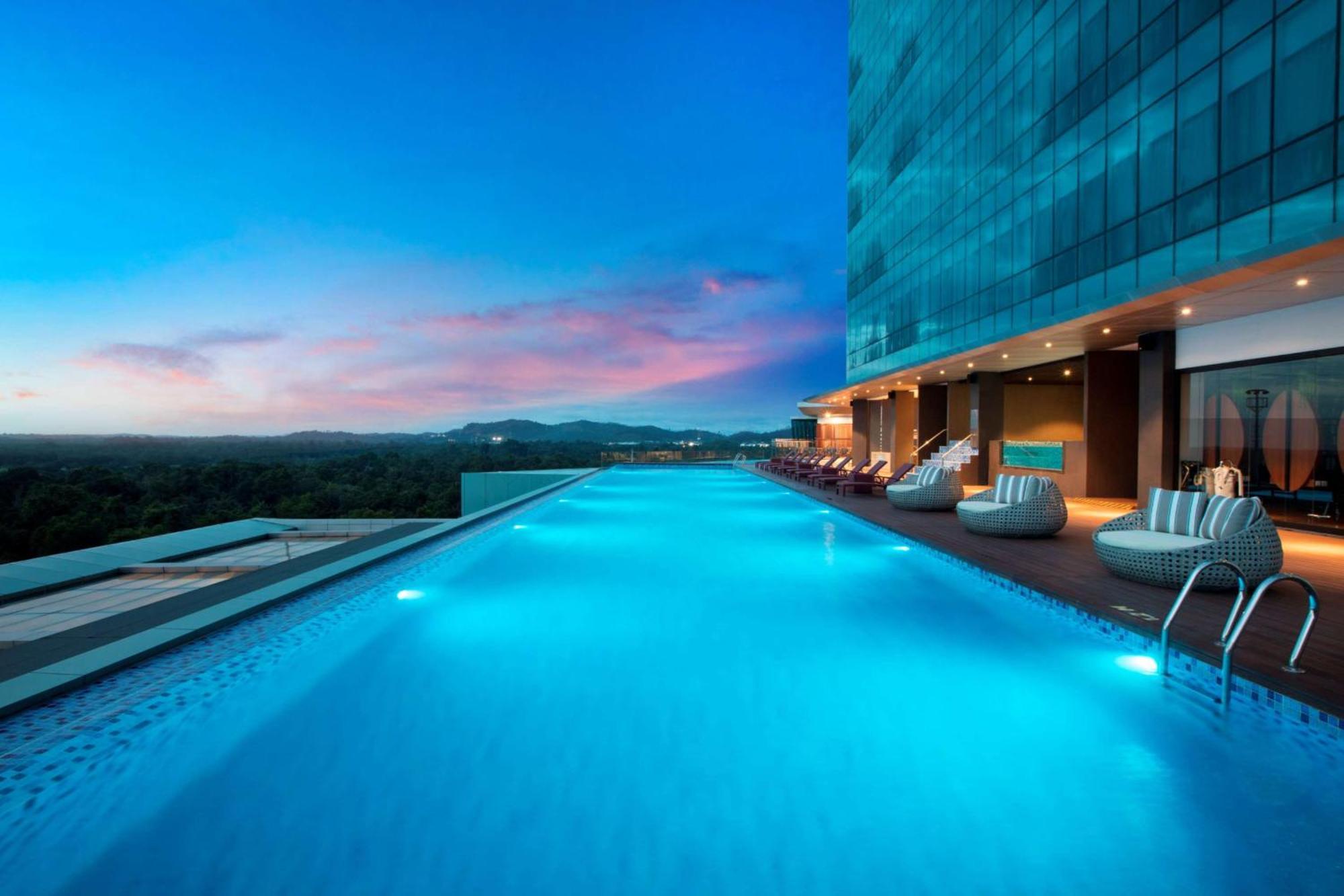 Отель Wyndham Panbil Batam Экстерьер фото