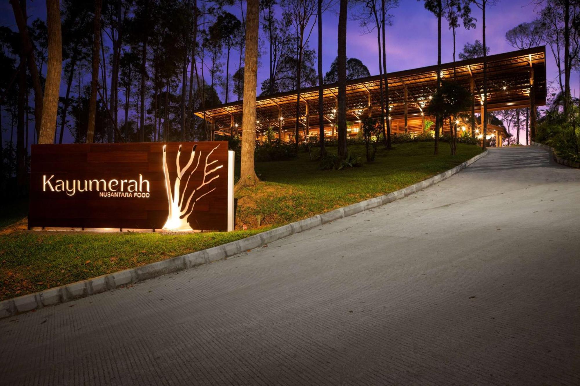 Отель Wyndham Panbil Batam Экстерьер фото